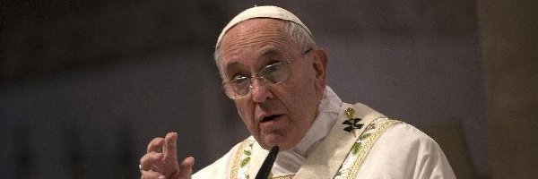 Pope Francis Speaking Wide Pic