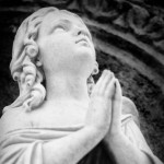 Statue of Baby Angel in Prayer Square Pic
