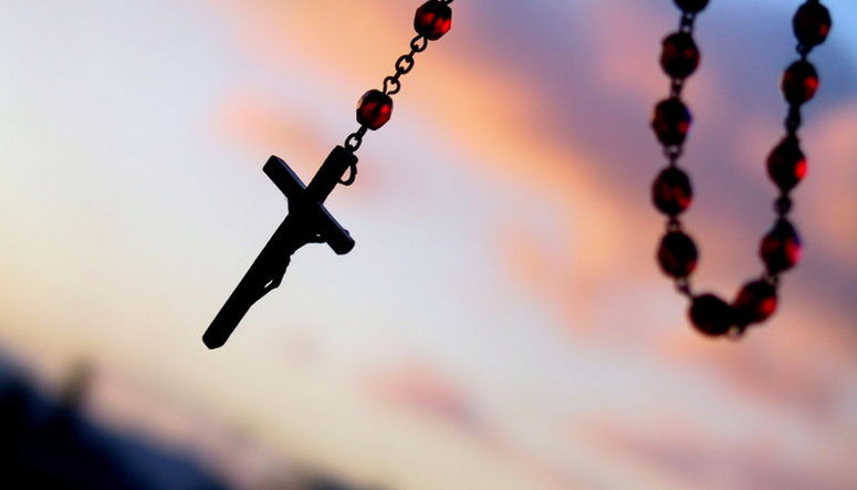 Red Crystal Rosary Wide Pic