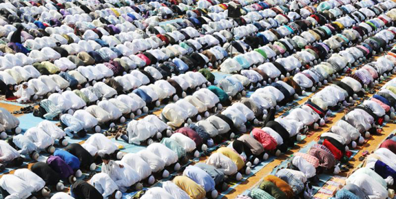Indian Muslims offer morning prayers on the occasion of Eid al-Adha in Bangalore, India, Sept. 25. In his official proclamation of the Holy Year of Mercy, Pope Francis called for "fervent dialogue" between Christians, Muslims and Jews. (CNS photo/Jagadeesh NV) See VATICAN-LETTER-INTERRELIGIOUS Nov. 19, 2015.