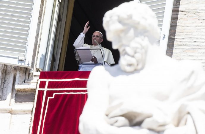 Pope Francis Speaking